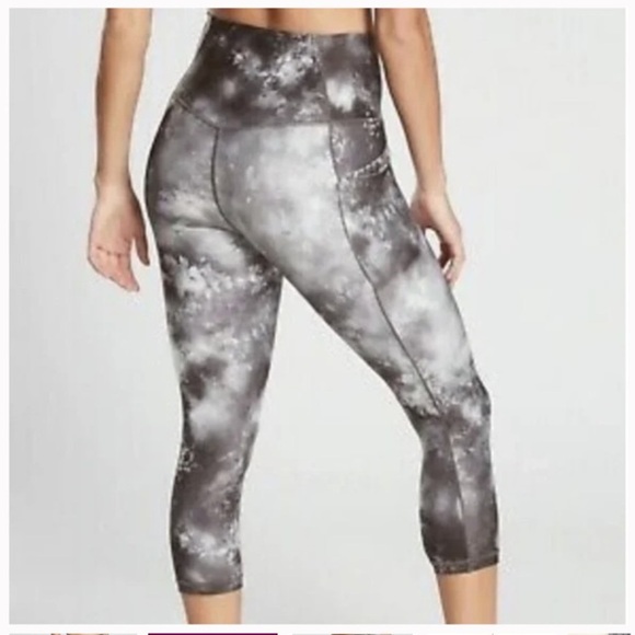Athleta Salutation Stash Pocket II Capri Leggings in Gray Tie Dye - Picture 2 of 14